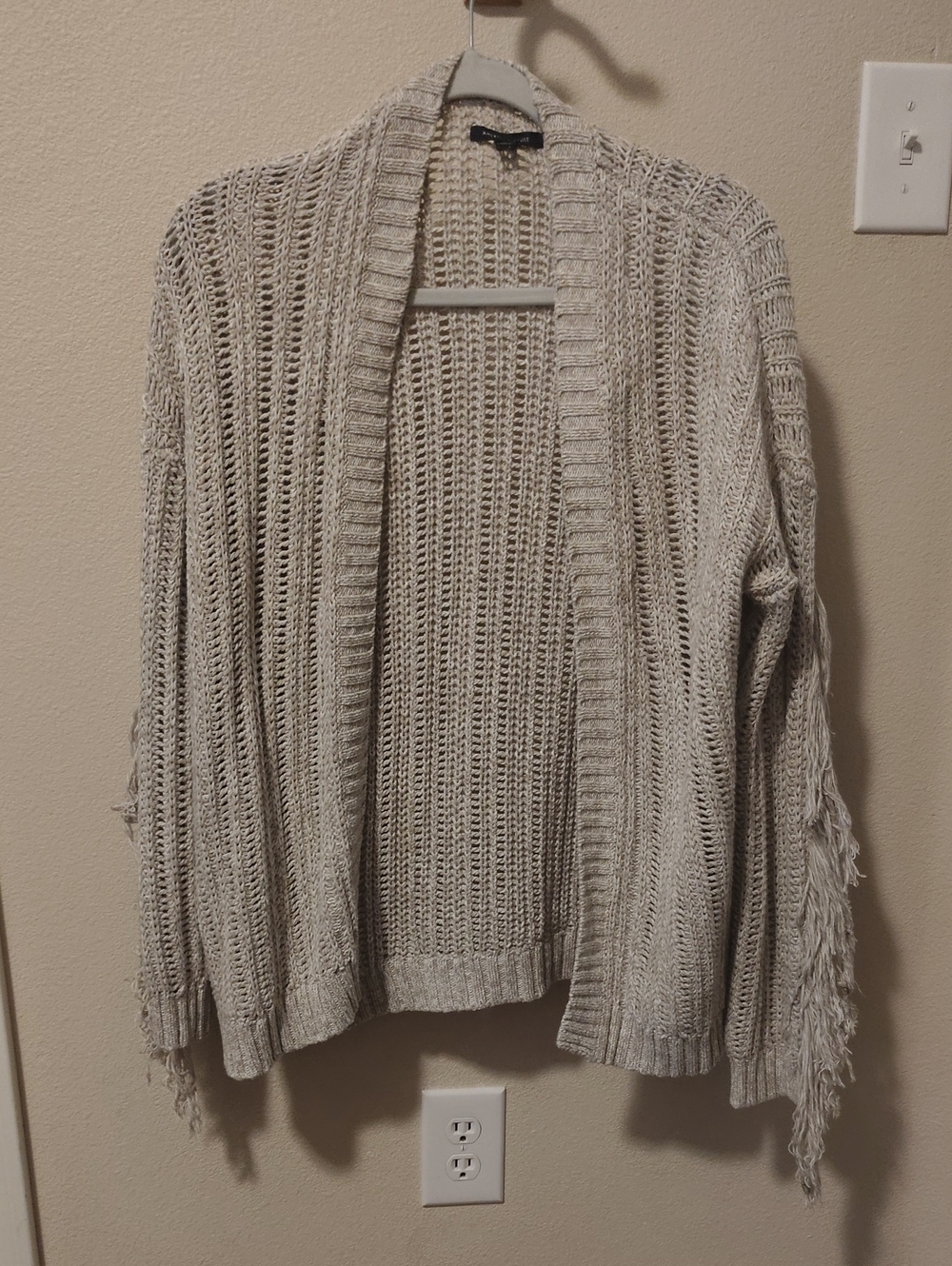 American Eagle Outfitters Open-Front Fringe Knit Cardigan in Light Beige